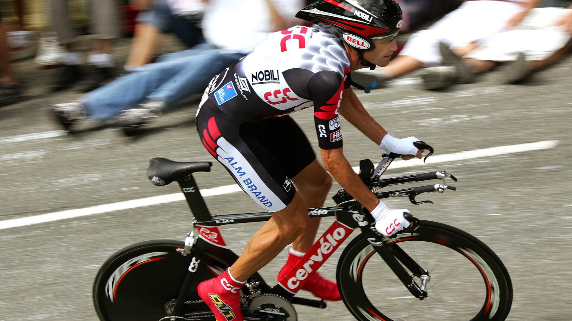 利拉德一剑封喉！掘金对阵太阳，他用巨星价值定义比赛